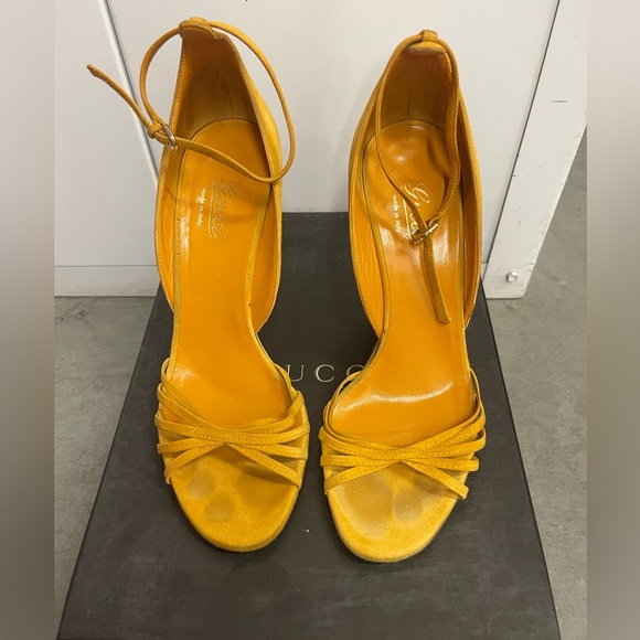 Mustard, yellow suede, Gucci wedges - Picture 1 of 7
